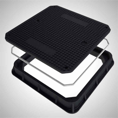 D400 Medium Duty Composite Manhole cover and Frame in Square Applied to Gas Station