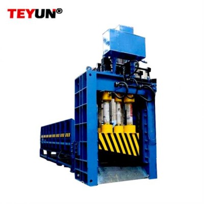 Hydraulic guillotine shear machine for recycling waste metal